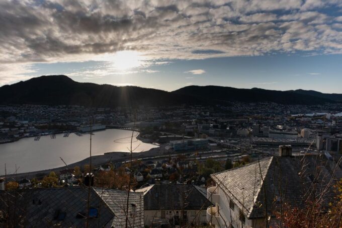 Bergen: Guided Minibus Tour With Photo Stops & Bryggen Tour - Recap