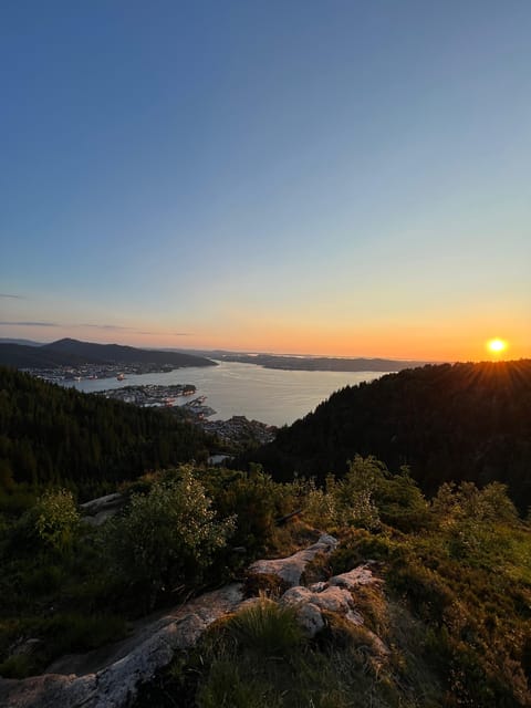 BERGEN I Fløyen Activo - Magical Nature - Hiking Tour - Scenic Stops
