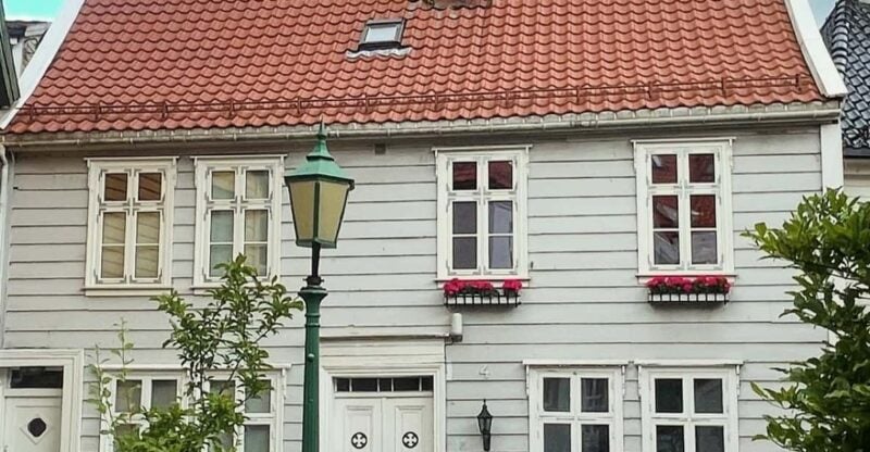 Bergen: Local Beverage Tasting With Snacks - Pricing and Booking