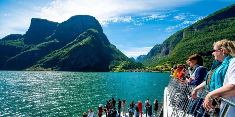 Bergen: Nærøyfjord, Flåm, and Stegastein Guided Bus Tour - Important Information
