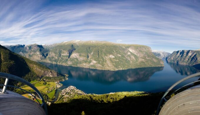 Bergen: Nærøyfjord, Flåm, and Stegastein Guided Bus Tour - Tvindefossen Waterfall