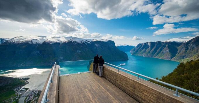 Bergen: Nærøyfjord, Flåm, and Stegastein Guided Bus Tour - Frequently Asked Questions
