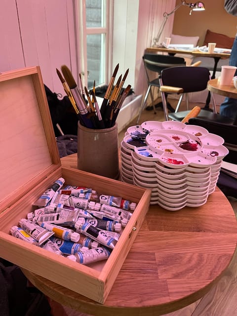 Bergen: Paint Norwegian Landscape With Watercolor - Instructor and Class Preparation