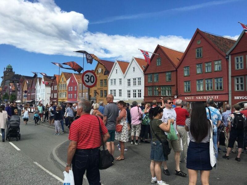 Bergen Private Walking Tour - Historical Insights