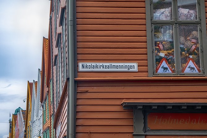 Bergen Private Walking Tour With A Professional Guide - Visiting Local Landmarks and Hidden Gems