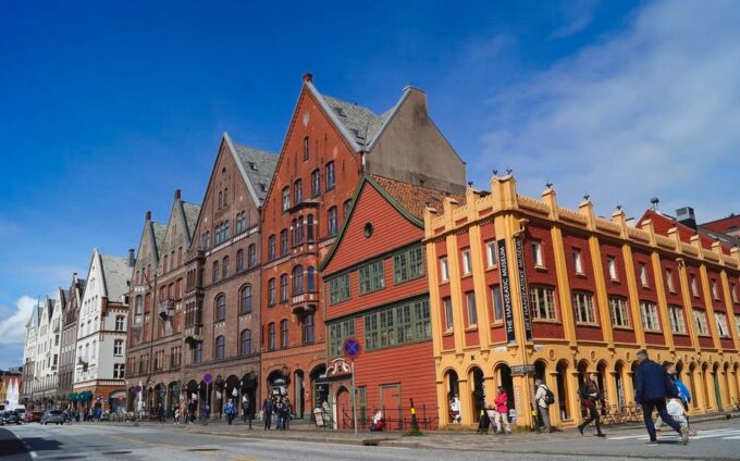 Bergen: Sightseeing Cruise of Bergens Historic Landmarks - Onboard Amenities and Facilities