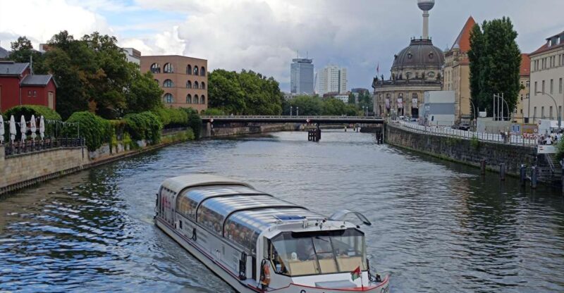 Berlin: 1-hour Electric River Cruise - Key Points