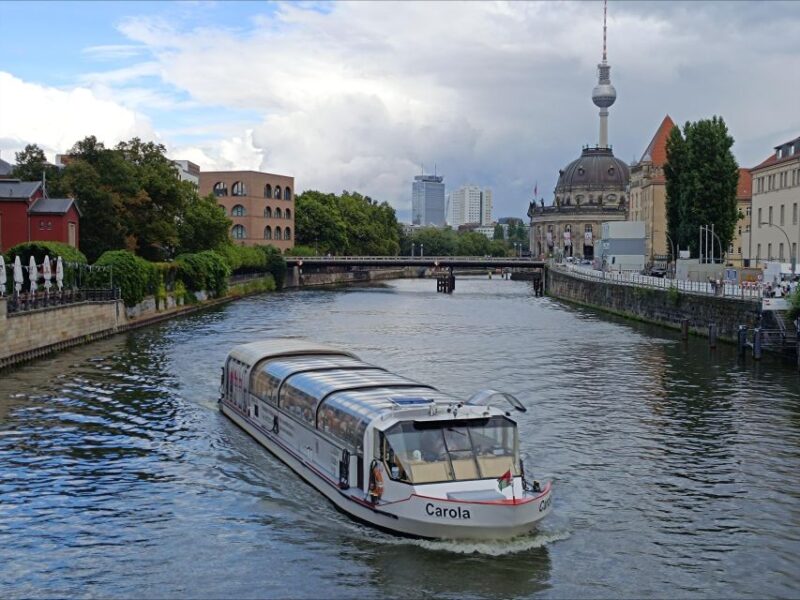 Berlin: 1-hour Electric River Cruise - Amenities and Comfort