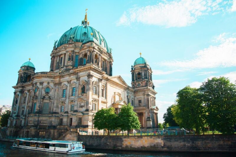 Berlin: 1-Hour Guided Tour of the Historic Center - Traveler Experiences