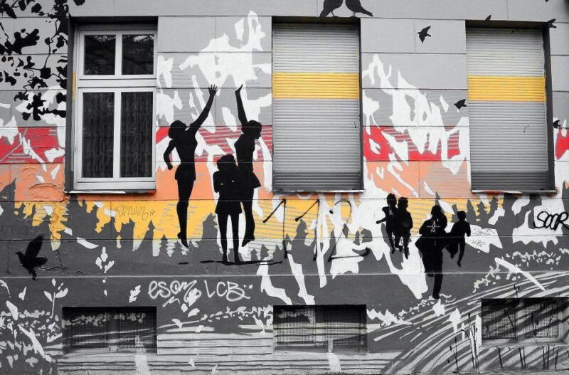 Berlin: 3-Hour Kreuzberg History Tour - Cultural Experiences