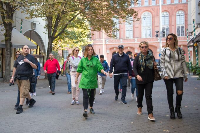 Berlin: 4-Hour Guided Highlights Tour in Spanish - Customer Ratings