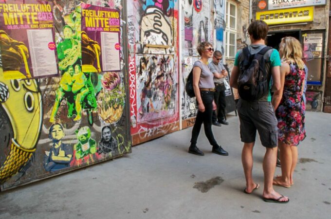 Berlin: Alternative Berlin Walking Tour - Exploring the Music Scene