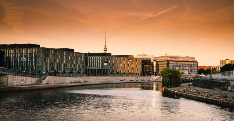 Berlin Architecture Along the River Spree - Experience Highlights