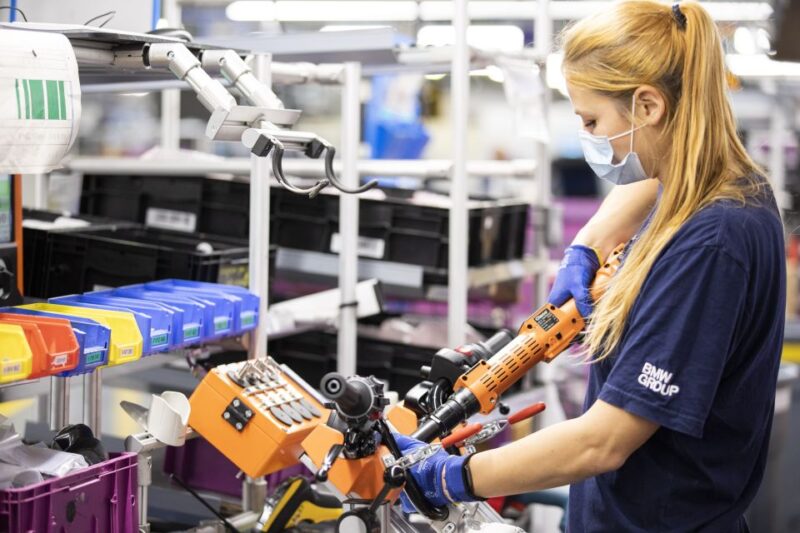 Berlin: BMW Plant Guided Tour - Booking and Availability