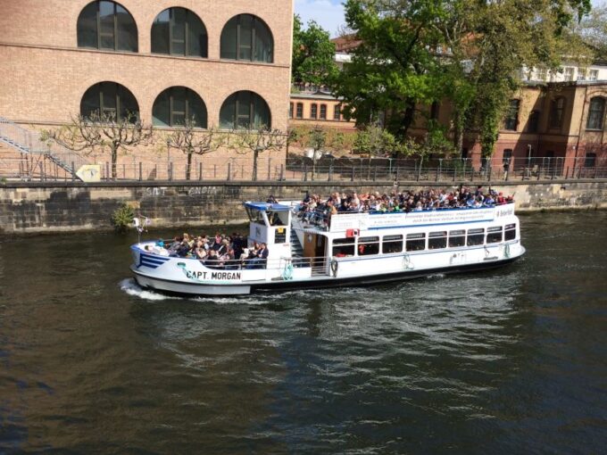 Berlin: Boat Sightseeing Cruise With Audioguide - Cancellation Policy