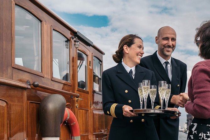 Berlin Boat Sightseeing Tour on Electrified Vintage Yacht - Highlights of the Vintage Yacht
