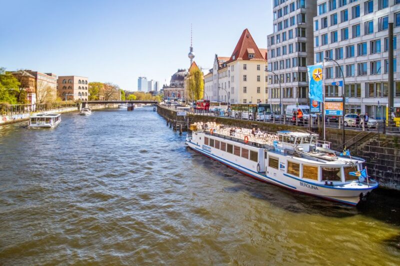 Berlin: Boat Tour Along the River Spree - Cruise Details