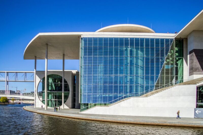 Berlin: Boat Tour Along the River Spree - Onboard Amenities