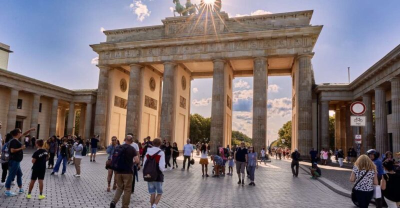 Berlin - Brandenburg Gate: Self-Guided Audio Tour - Historical Insights