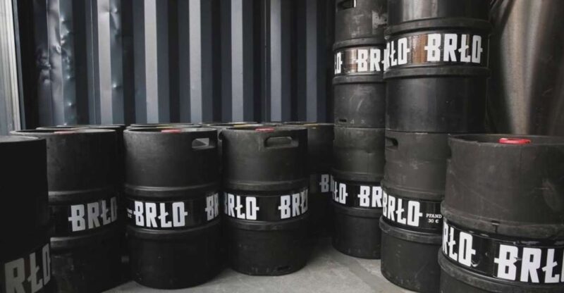 Berlin: BRLO BRWHOUSE Tour and Craft Beer Tasting - Exploring Beer-Making Tradition