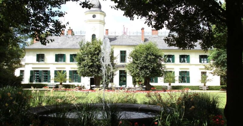 Berlin: Castle Britz Gardens Private Tour - Booking Information