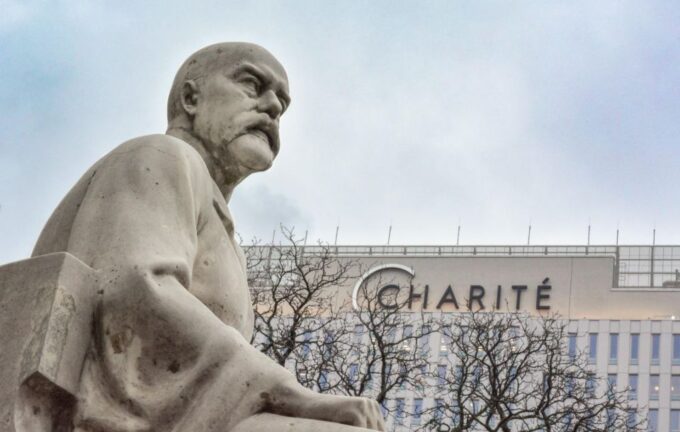 Berlin: Charité Hospital History Walking Tour - Key Highlights of the Tour
