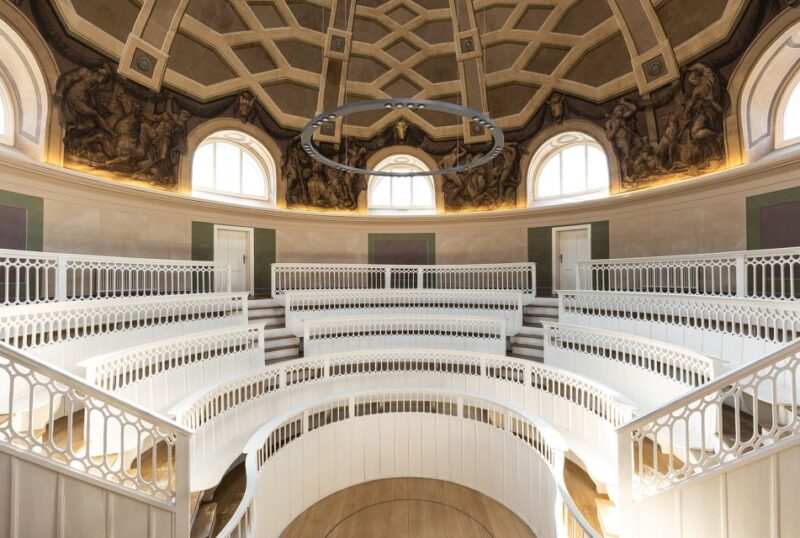 Berlin: Charité Walking Tour - Renowned Scientists and Nobel Prize Winners