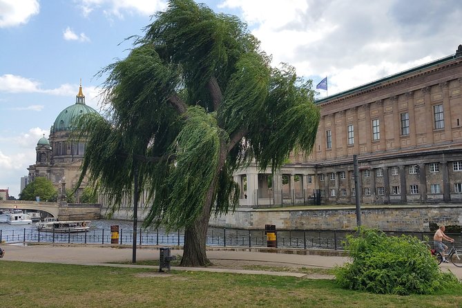 Berlin City Center: the Most Famous Sites (Private 3 Hours Walking Tour) - Explore Berlins Top Sights