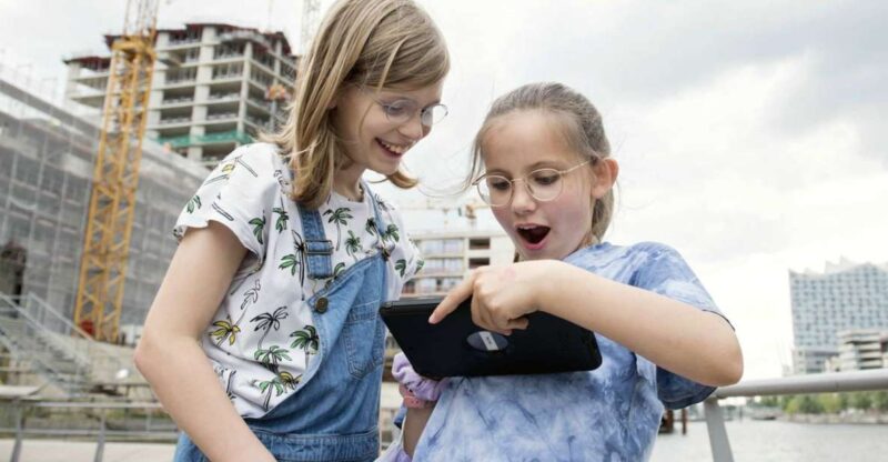 Berlin: City Exploration Scavenger Hunt for Kids With Geolino - Key Points