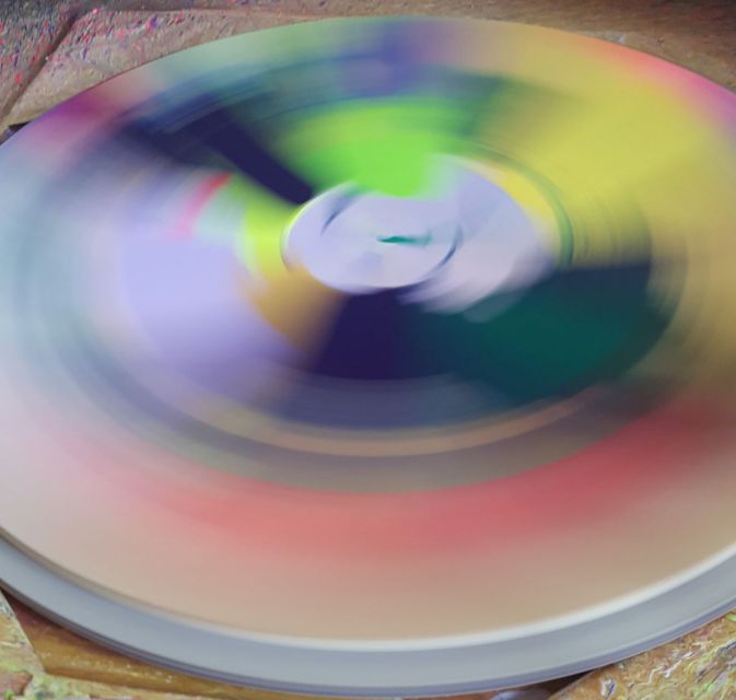 Berlin: Create Your Own Spin Painting at Jans Echternacht - Frequently Asked Questions