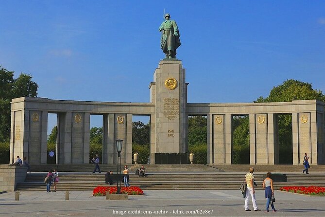 Berlin During the Second World War: Private Half-Day Walking Tour - Remembering the Holocausts Victims