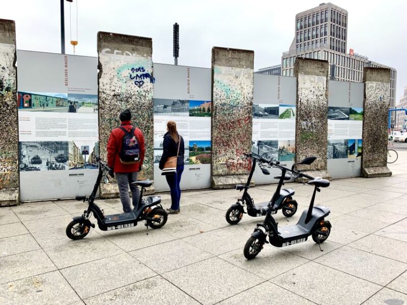 Berlin: E-Scooter Tour - Scooter Rental Details