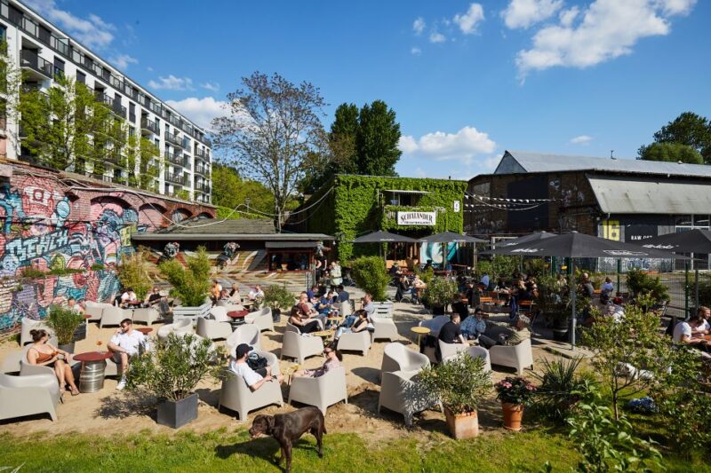 Berlin: East Berlin Food and History Walking Tour - Culinary Offerings