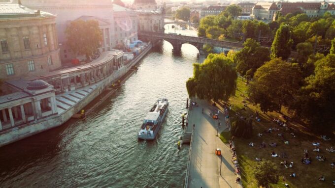 Berlin: Evening Sightseeing River Cruise on the Spree - Getting There