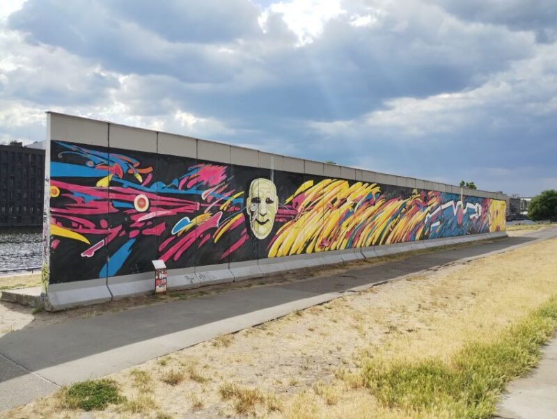 Berlin Friedrichshain: 3-Hour Walking Tour With a True Local - Experience Highlights