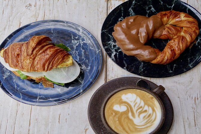 Berlin Gourmet Food & Cultural Walking Tour in Vibrant District - Tasting Delectable Gourmet Food Offerings