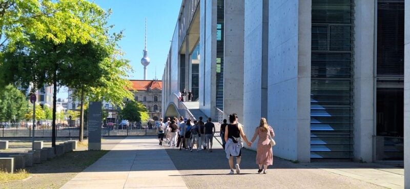 Berlin: Government District Tour and Reichstag Dome Visit - Customer Reviews and Ratings