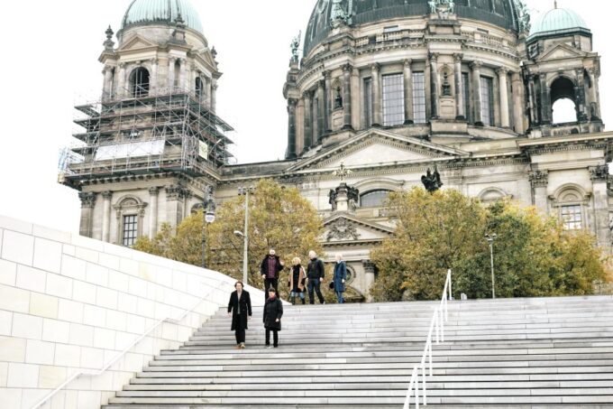 Berlin: Half-Day Private History & Highlights Walking Tour - Reichstag Building and Pariser Platz