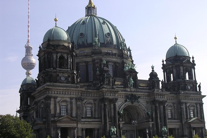 Berlin Highlights Private Guided Walking Tour - Meeting and Pickup