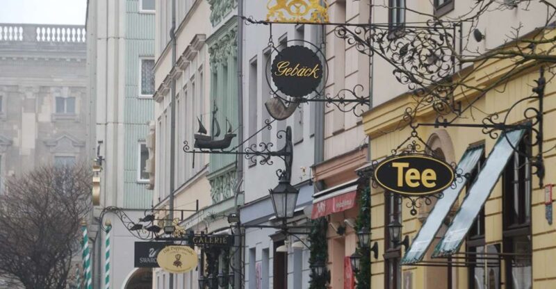 Berlin: Historic Center Walking Tour With a Real Berliner - Experience Highlights