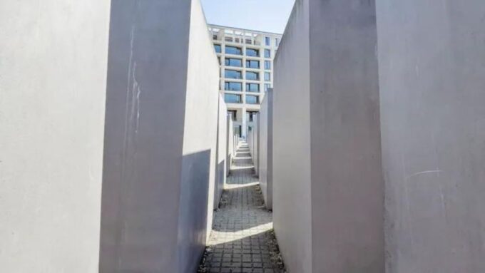 Berlin: Hitlers Berlin The Rise & Fall Guided Walking Tour - Frequently Asked Questions