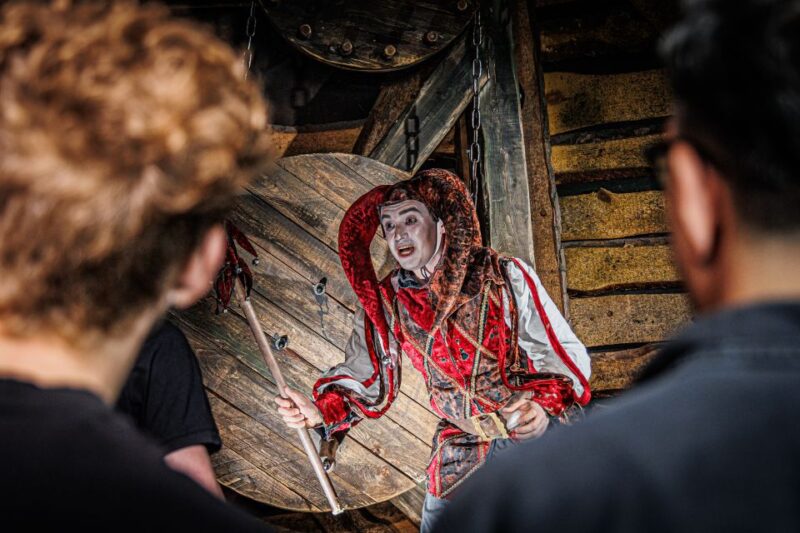 Berlin: Madame Tussauds Museum & Berlin Dungeon Combo Ticket - Iconic Moments Recreated