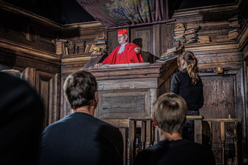 Berlin: Madame Tussauds Museum & Berlin Dungeon Combo Ticket - Thrilling Dungeon Attraction