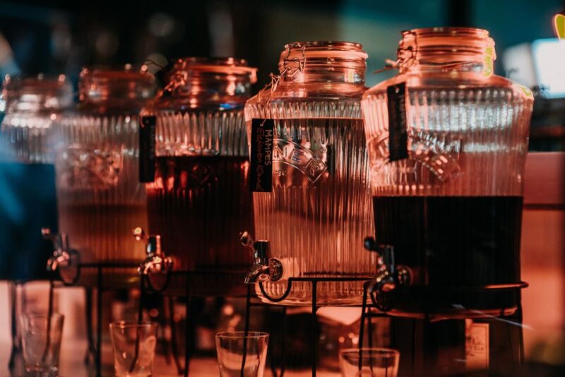 Berlin: Mampe Schnapps Brewery Tour and Tasting - Guided Tour in German