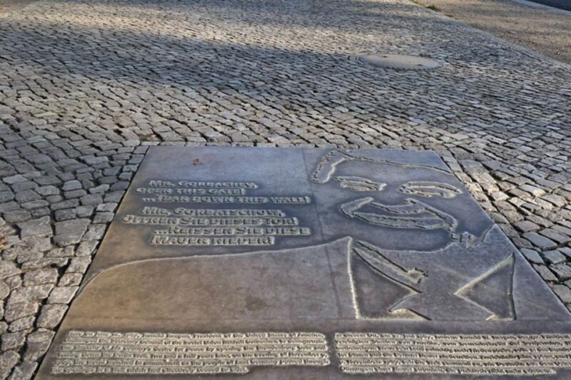 Berlin: Memorials and Monuments Smartphone Audio Tour - Important Information