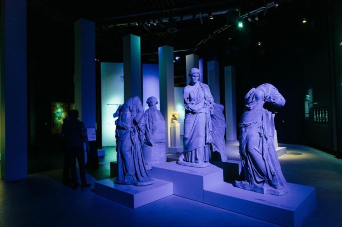 Berlin: Museum Island 5-Museum Entry Ticket - Admiring Art Across Periods