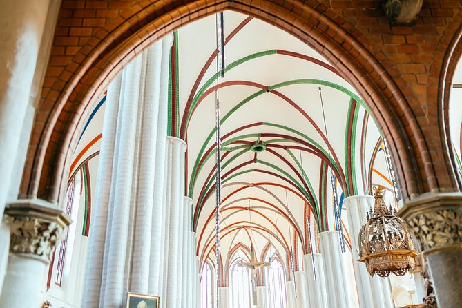 Berlin Museum Island & City PRIVATE TOUR With Dom Ticket Included - Meeting and Logistics