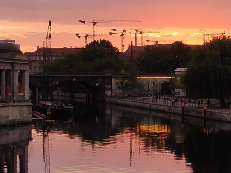 Berlin: Museum Island Guided Walking Tour - Key Points