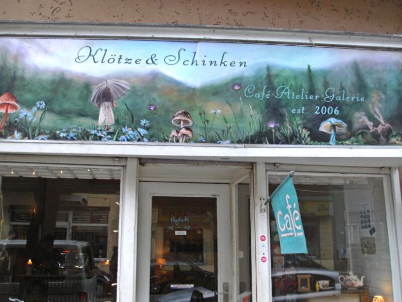 Berlin Neukölln-Reuterkiez, Often Called Kreuzkölln - Pricing and Inclusions