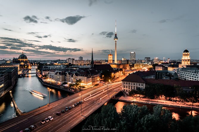 BERLIN PHOTO TOUR With a Professional Photographer From BERLIN - Meeting Point and Access